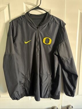 Nike Men’s Gray Pullover Windbreaker with Yellow Logos